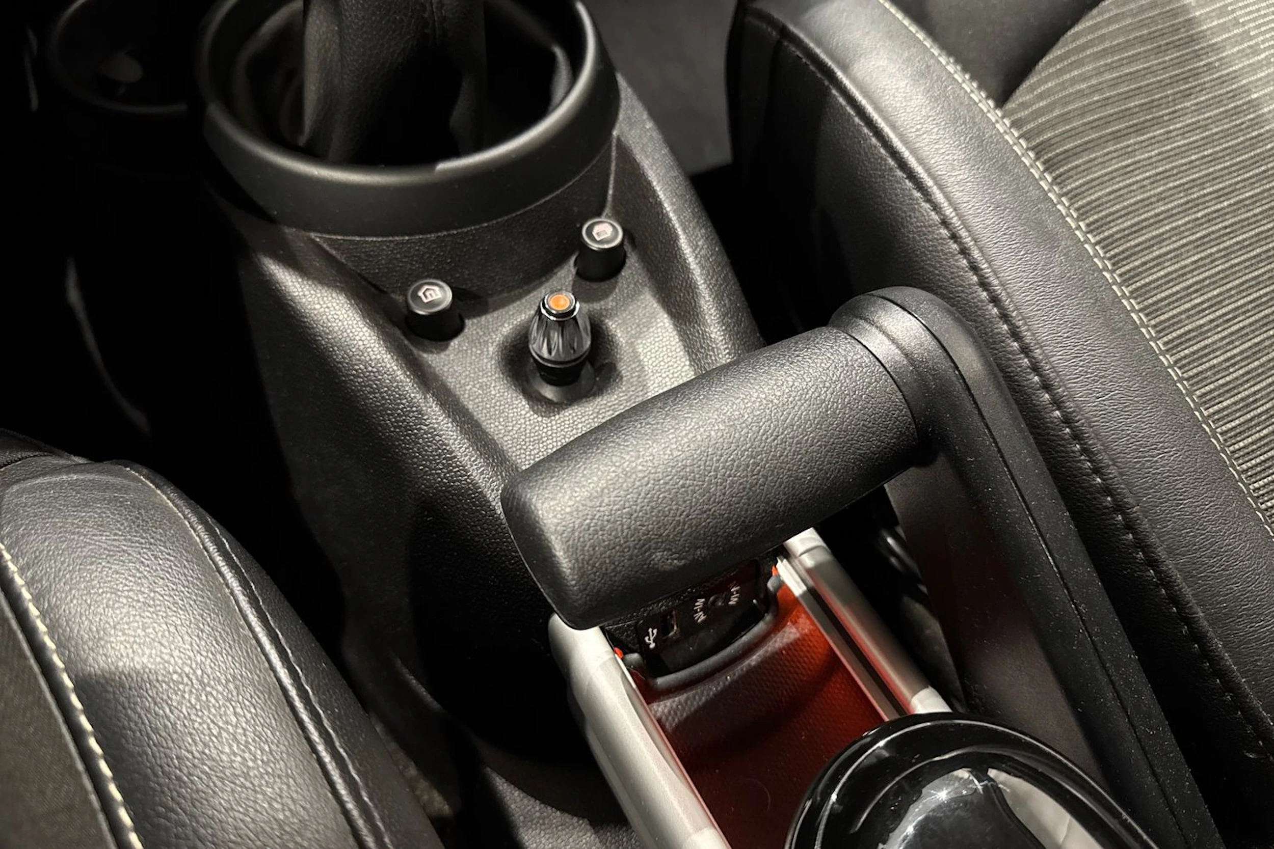 musta Mini Countryman 2015 kuva 21.