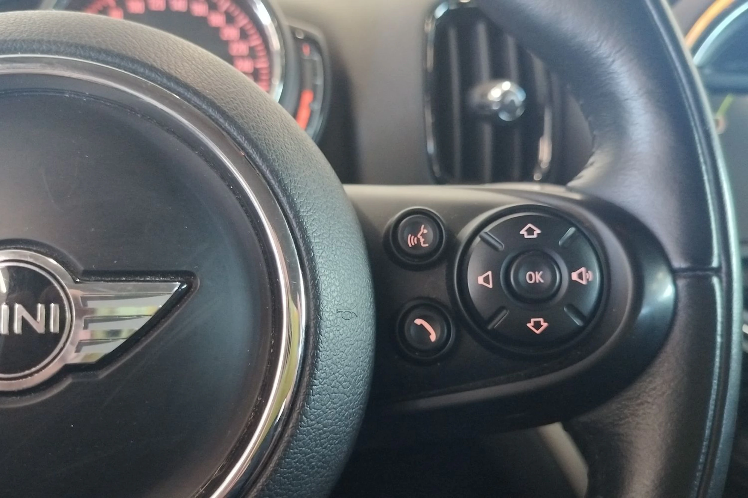 sininen Mini Countryman 2017 kuva 21.