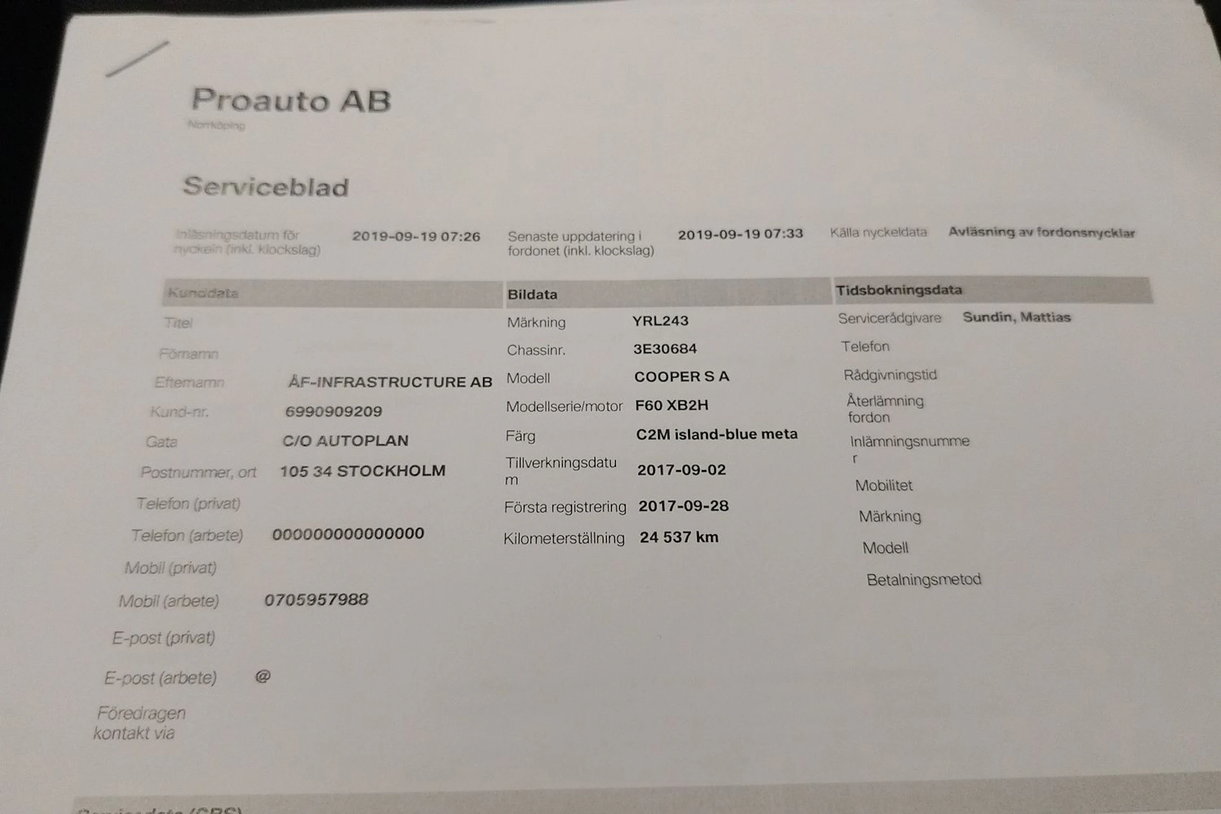 sininen Mini Countryman 2017 kuva 24.