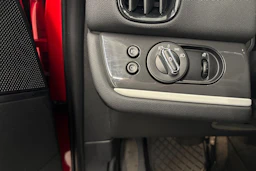 punainen Mini Countryman 2017 kuva 17.