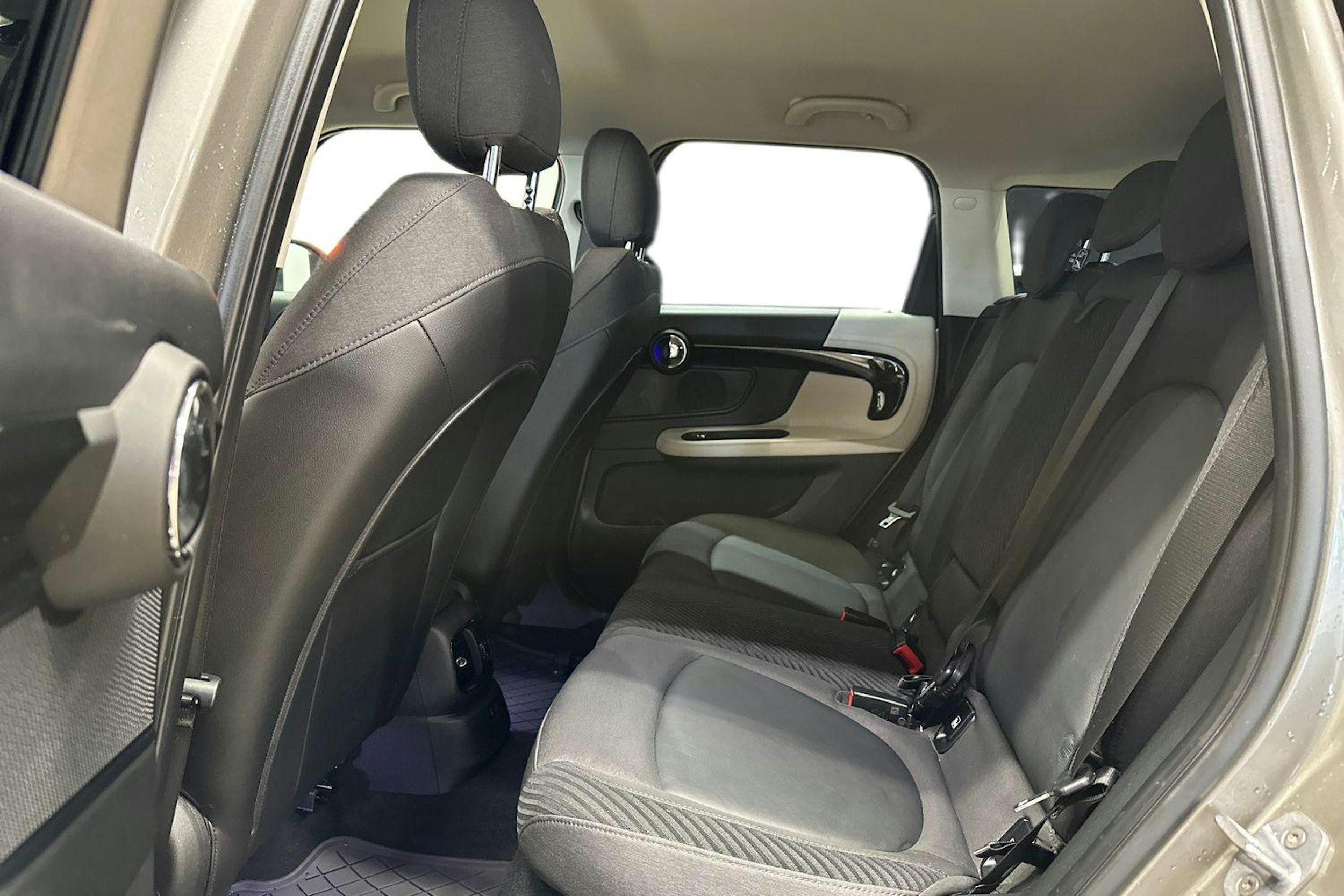 harmaa Mini Countryman 2018 kuva 10.