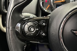 harmaa Mini Countryman 2018 kuva 27.