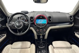 met. harmaa Mini Countryman 2018 kuva 9.