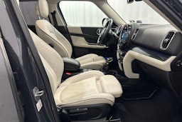 met. harmaa Mini Countryman 2018 kuva 13.