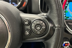 met. harmaa Mini Countryman 2018 kuva 21.