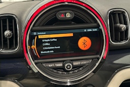 met. harmaa Mini Countryman 2018 kuva 23.