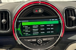 met. harmaa Mini Countryman 2018 kuva 26.