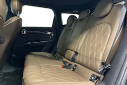 vihreä Mini Countryman 2019 kuva 8.