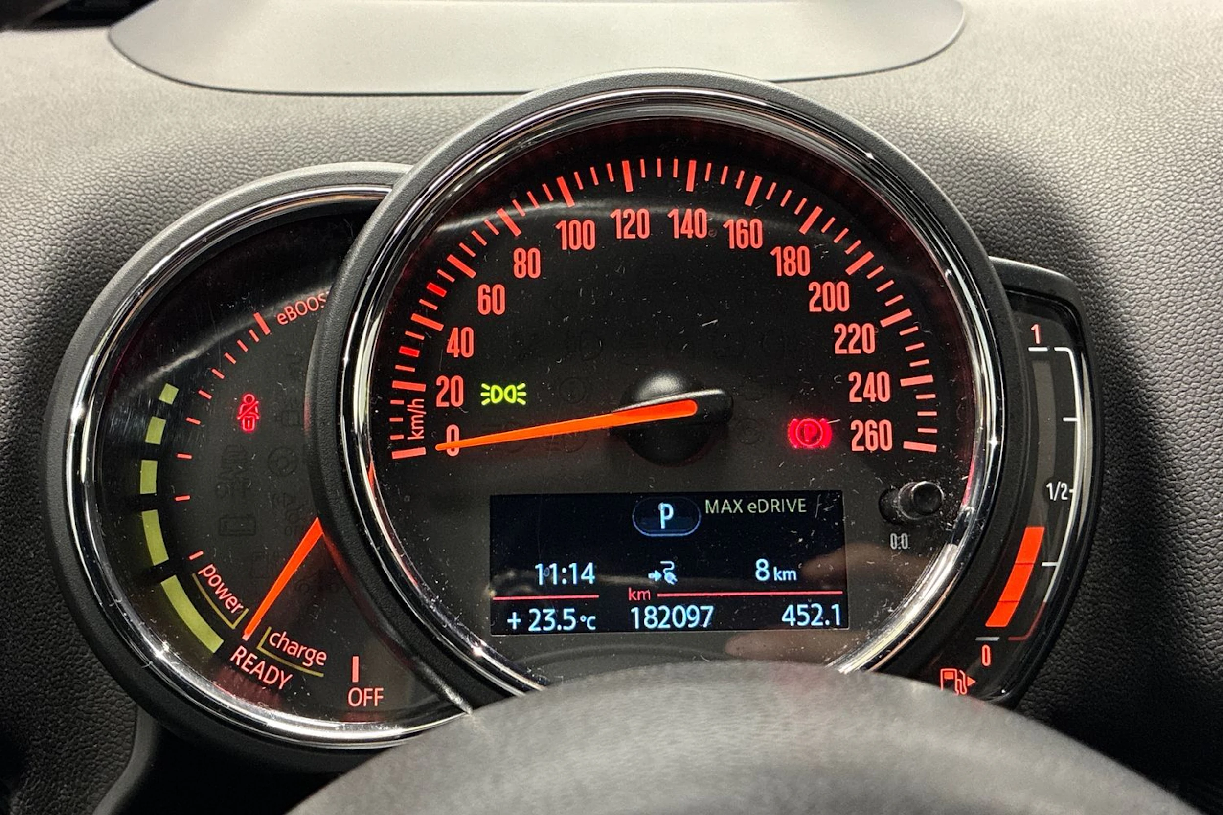 vihreä Mini Countryman 2019 kuva 13.