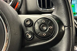 vihreä Mini Countryman 2019 kuva 15.