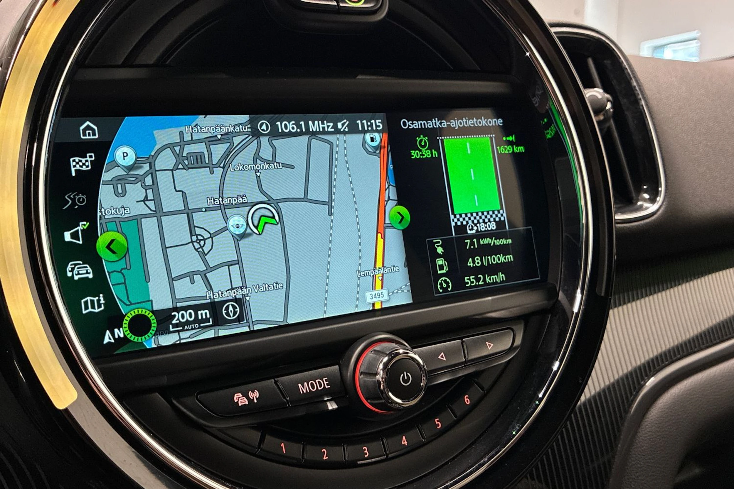 vihreä Mini Countryman 2019 kuva 21.