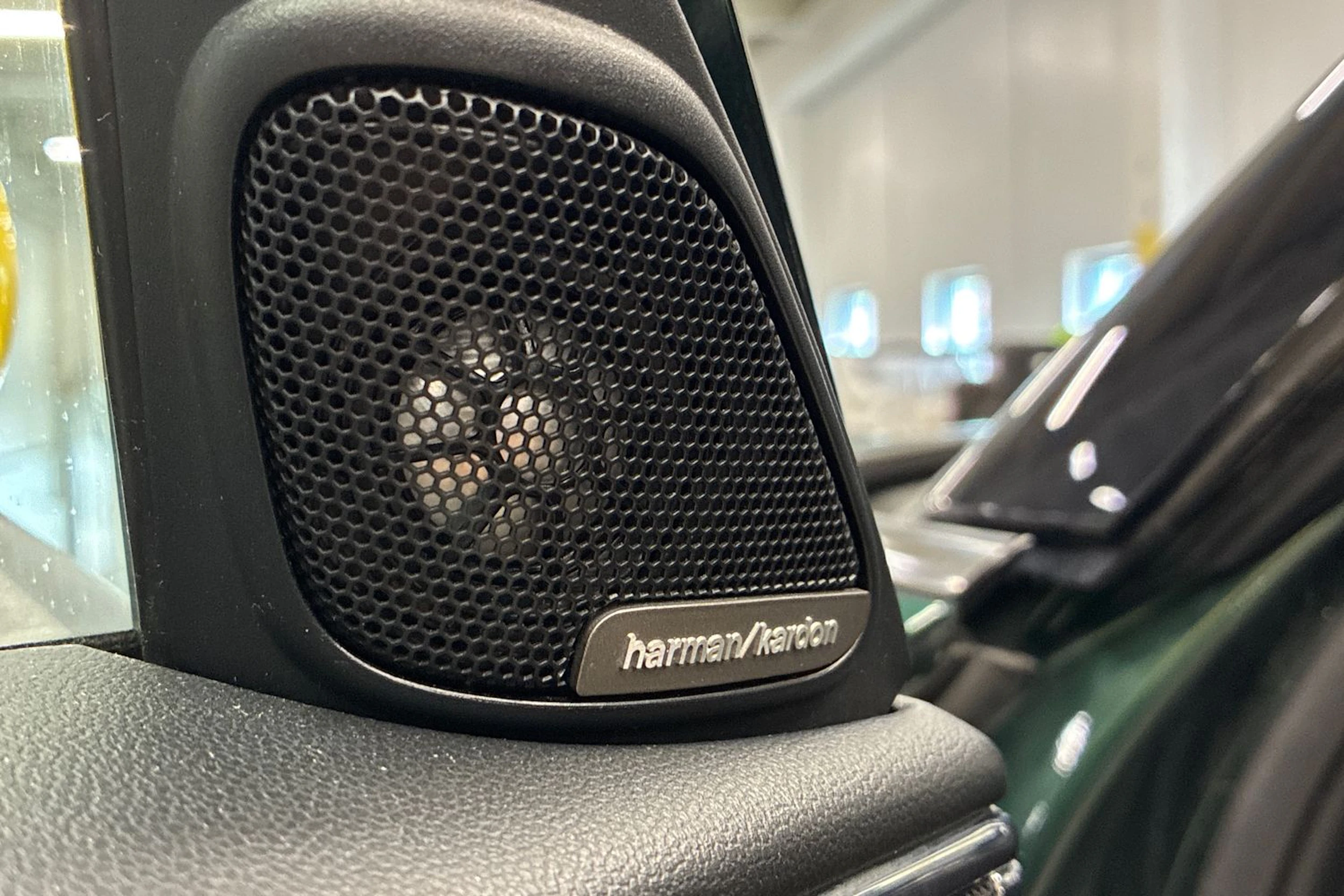 vihreä Mini Countryman 2019 kuva 24.