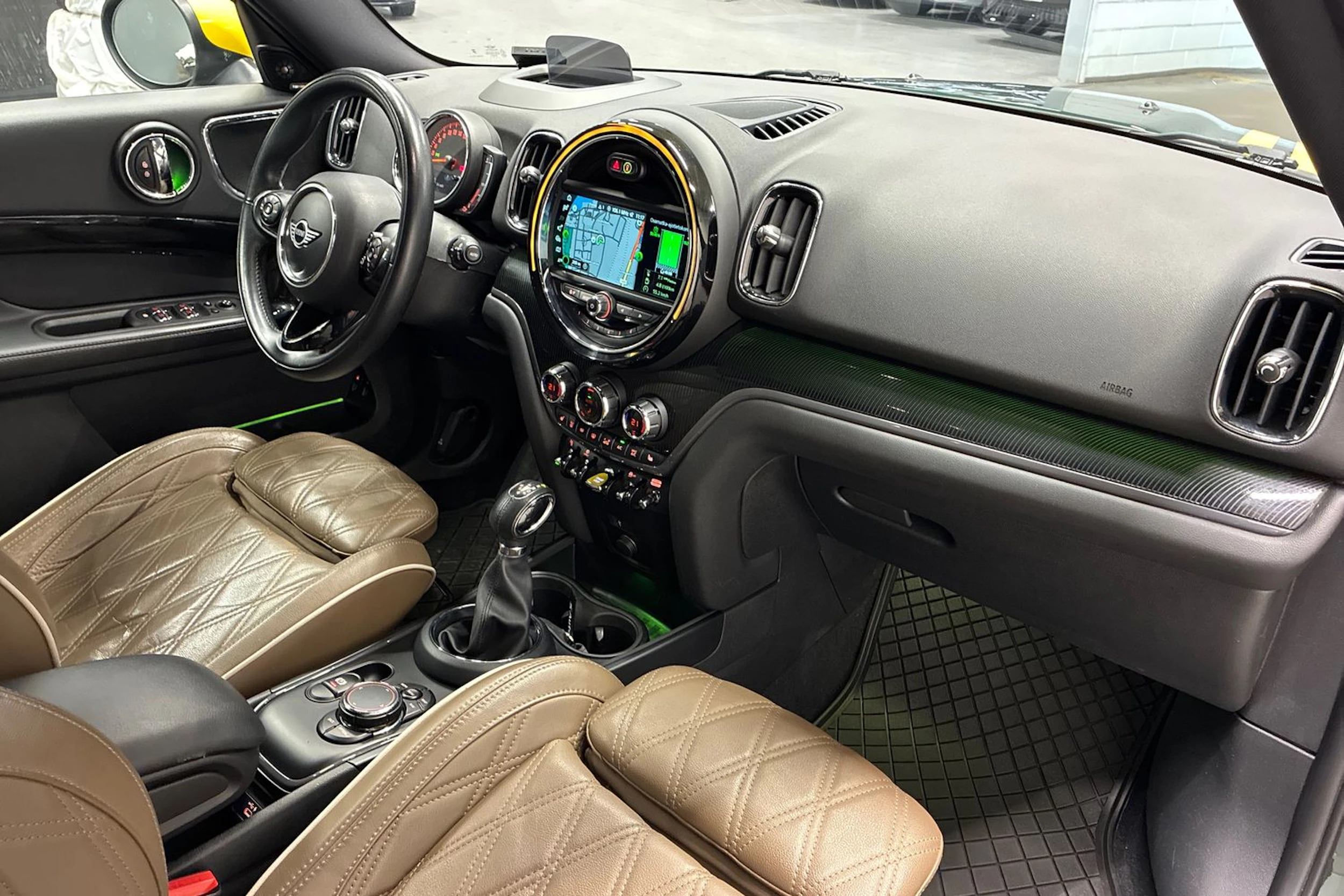 vihreä Mini Countryman 2019 kuva 29.