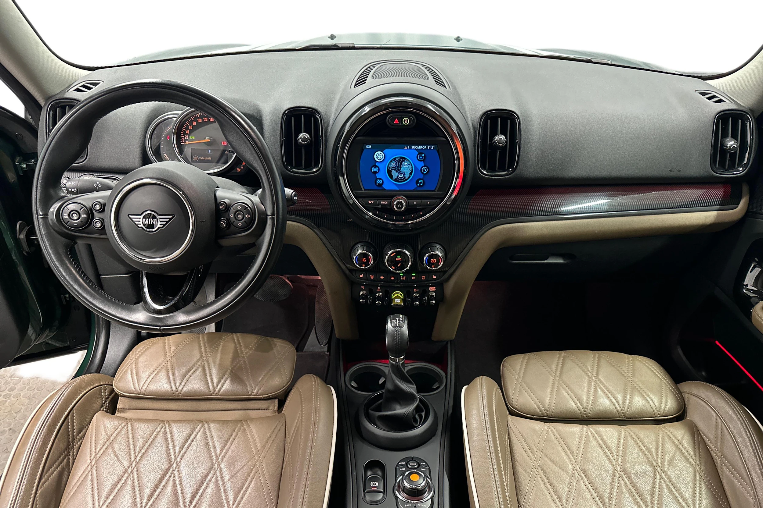 vihreä Mini Countryman 2019 kuva 7.