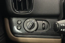 vihreä Mini Countryman 2019 kuva 14.