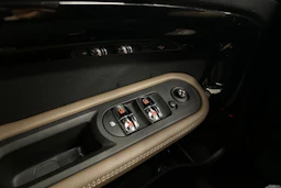 vihreä Mini Countryman 2019 kuva 15.