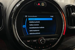 vihreä Mini Countryman 2019 kuva 23.
