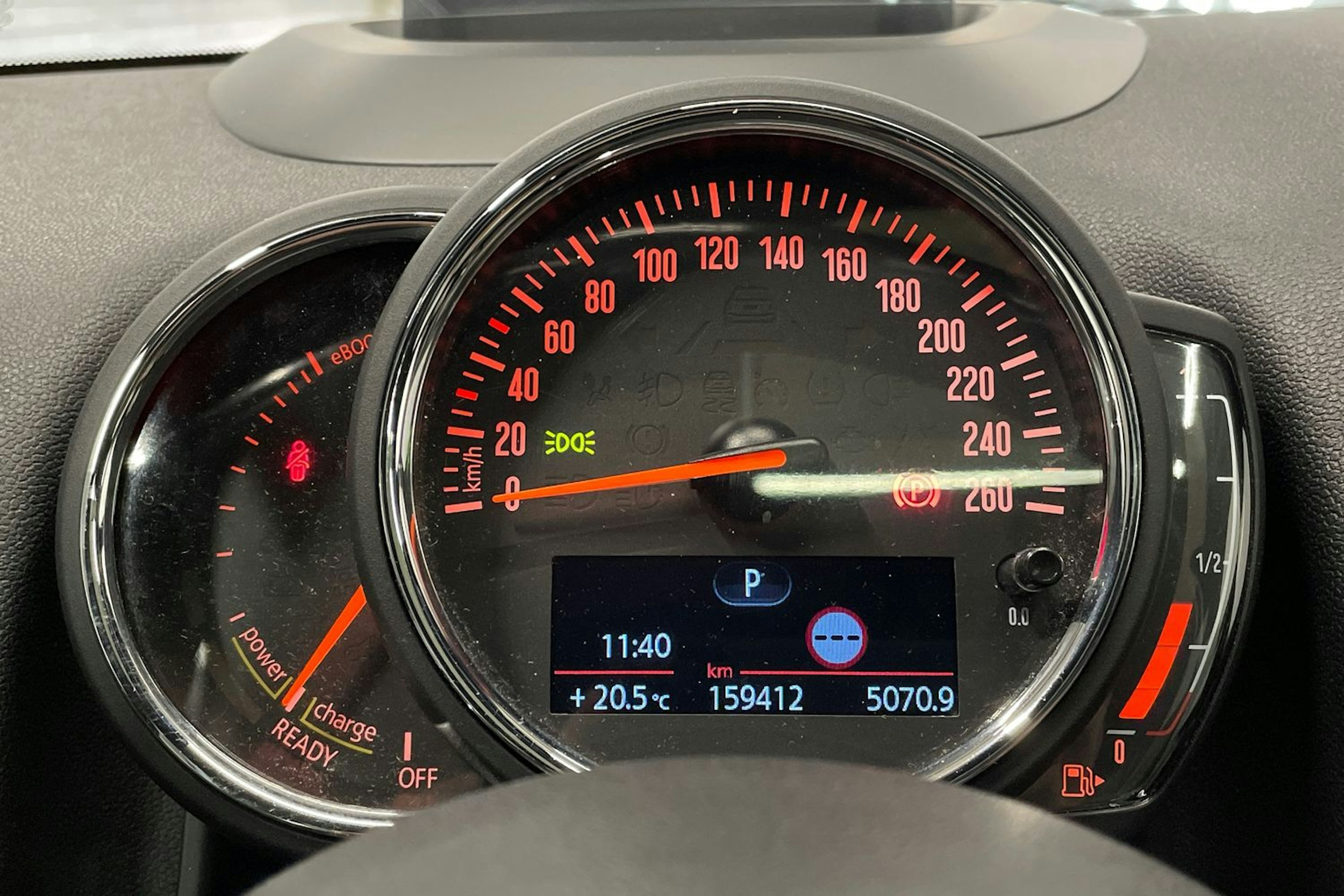 valkoinen Mini Countryman 2019 kuva 16.