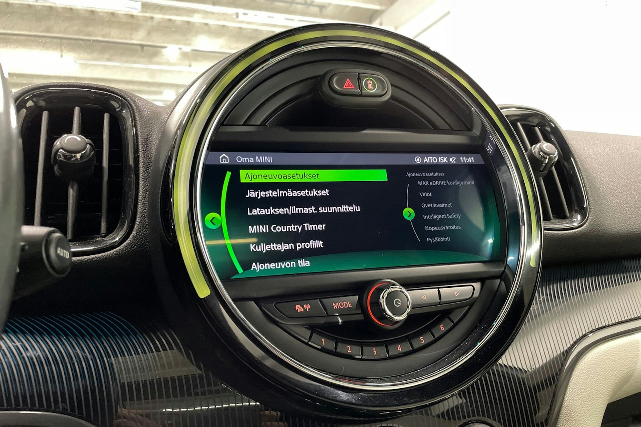 valkoinen Mini Countryman 2019 kuva 19.