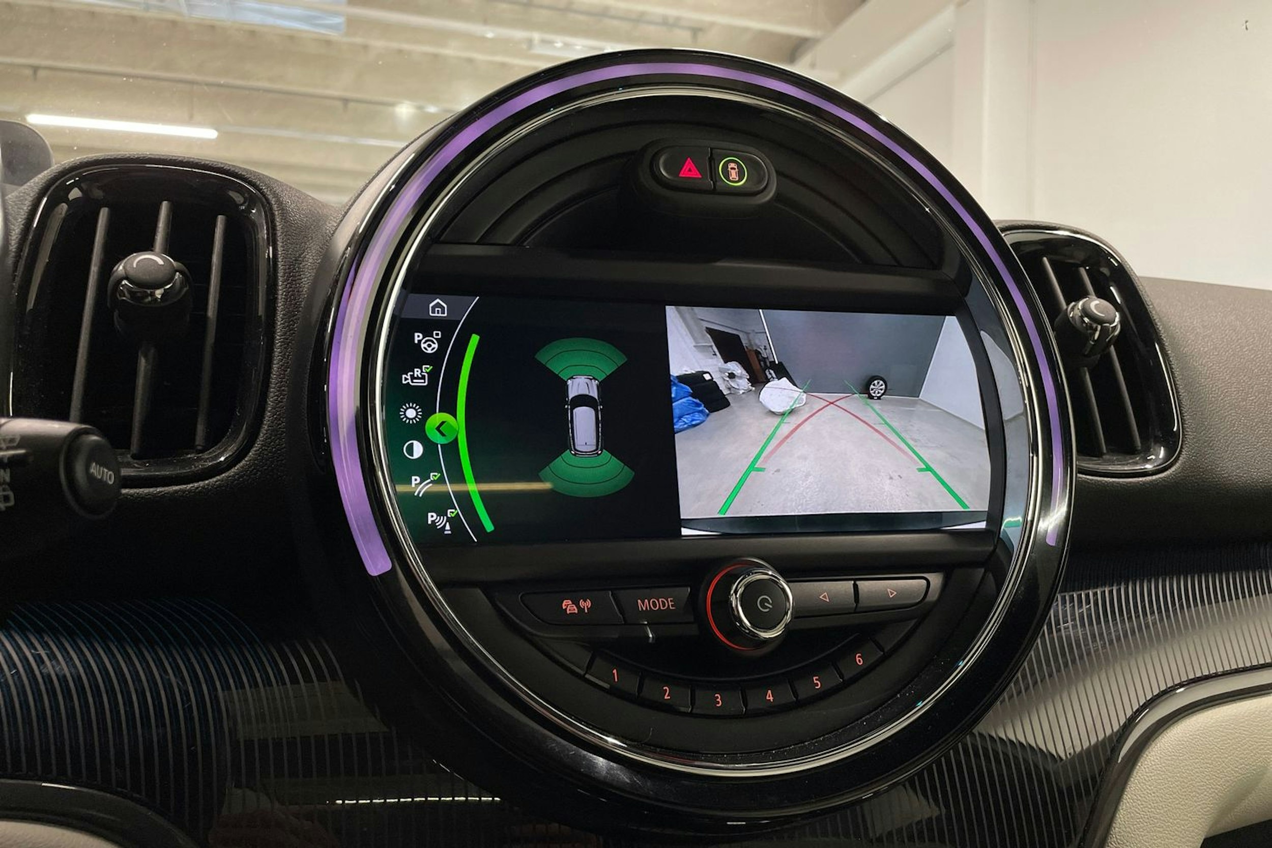 valkoinen Mini Countryman 2019 kuva 20.