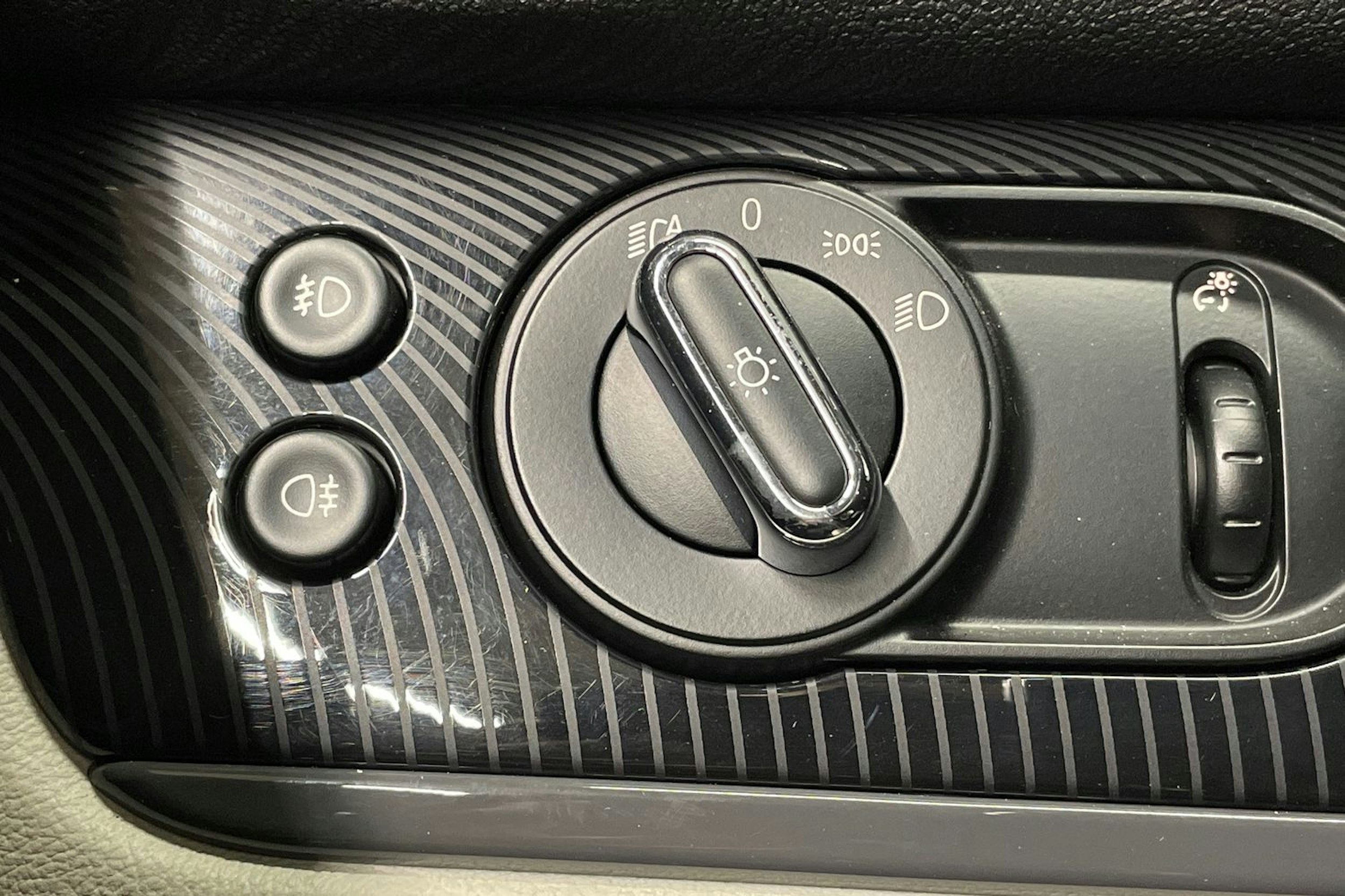 valkoinen Mini Countryman 2019 kuva 24.