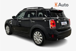 musta Mini Countryman 2020 kuva 2.