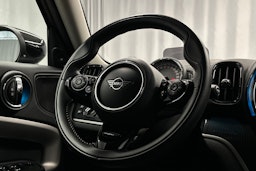 musta Mini Countryman 2020 kuva 17.