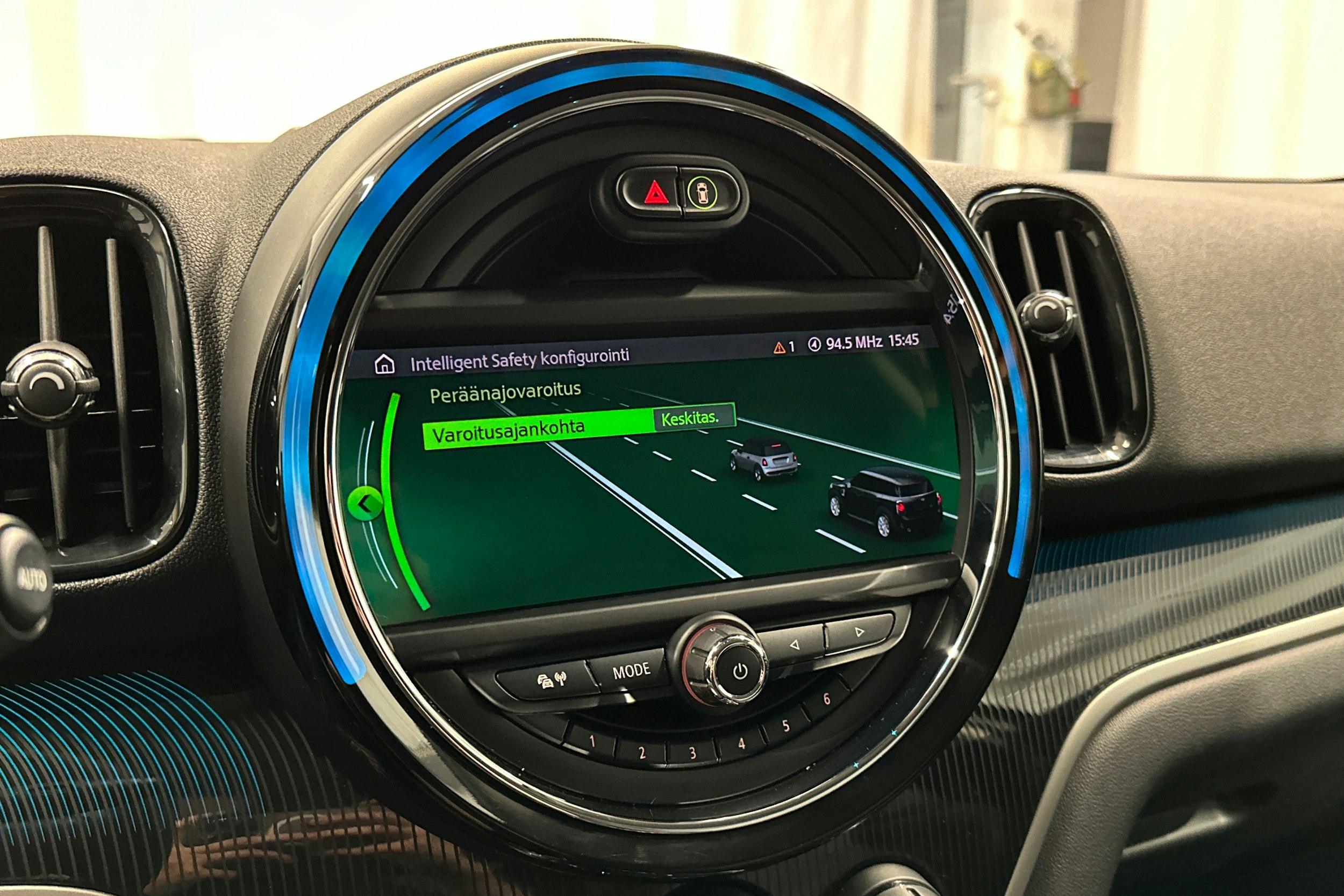 musta Mini Countryman 2020 kuva 24.