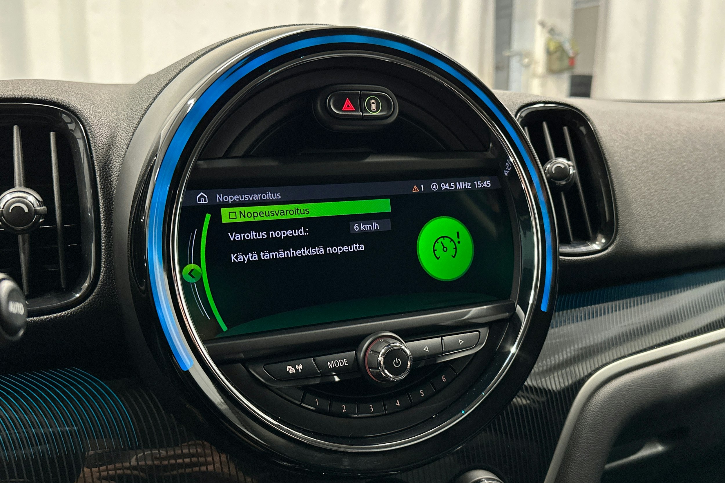 musta Mini Countryman 2020 kuva 25.