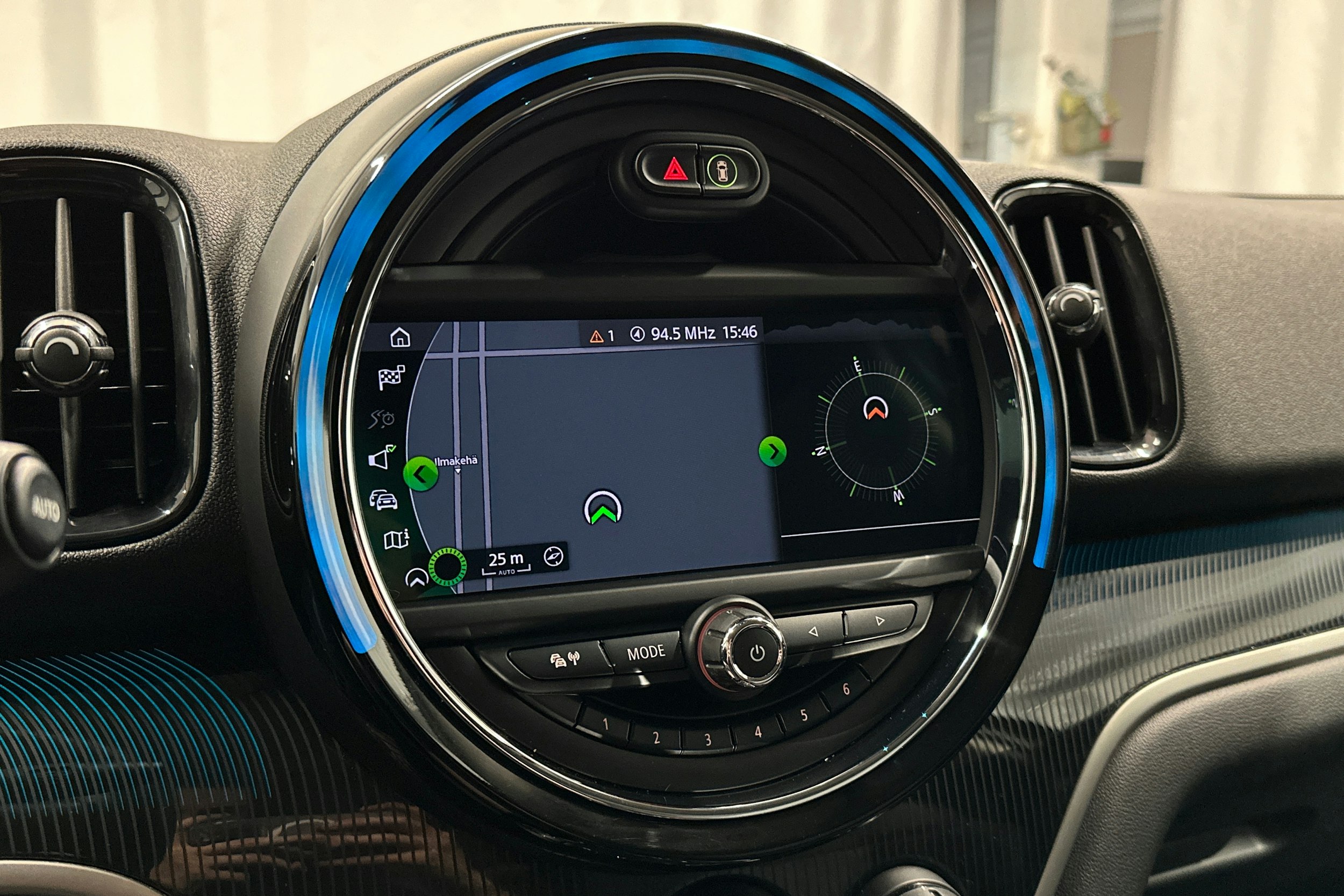 musta Mini Countryman 2020 kuva 27.
