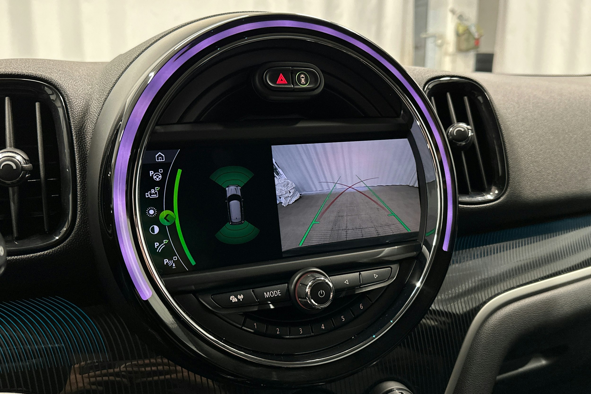 musta Mini Countryman 2020 kuva 29.