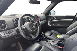 Musta Mini Countryman 2022 kuva 3.