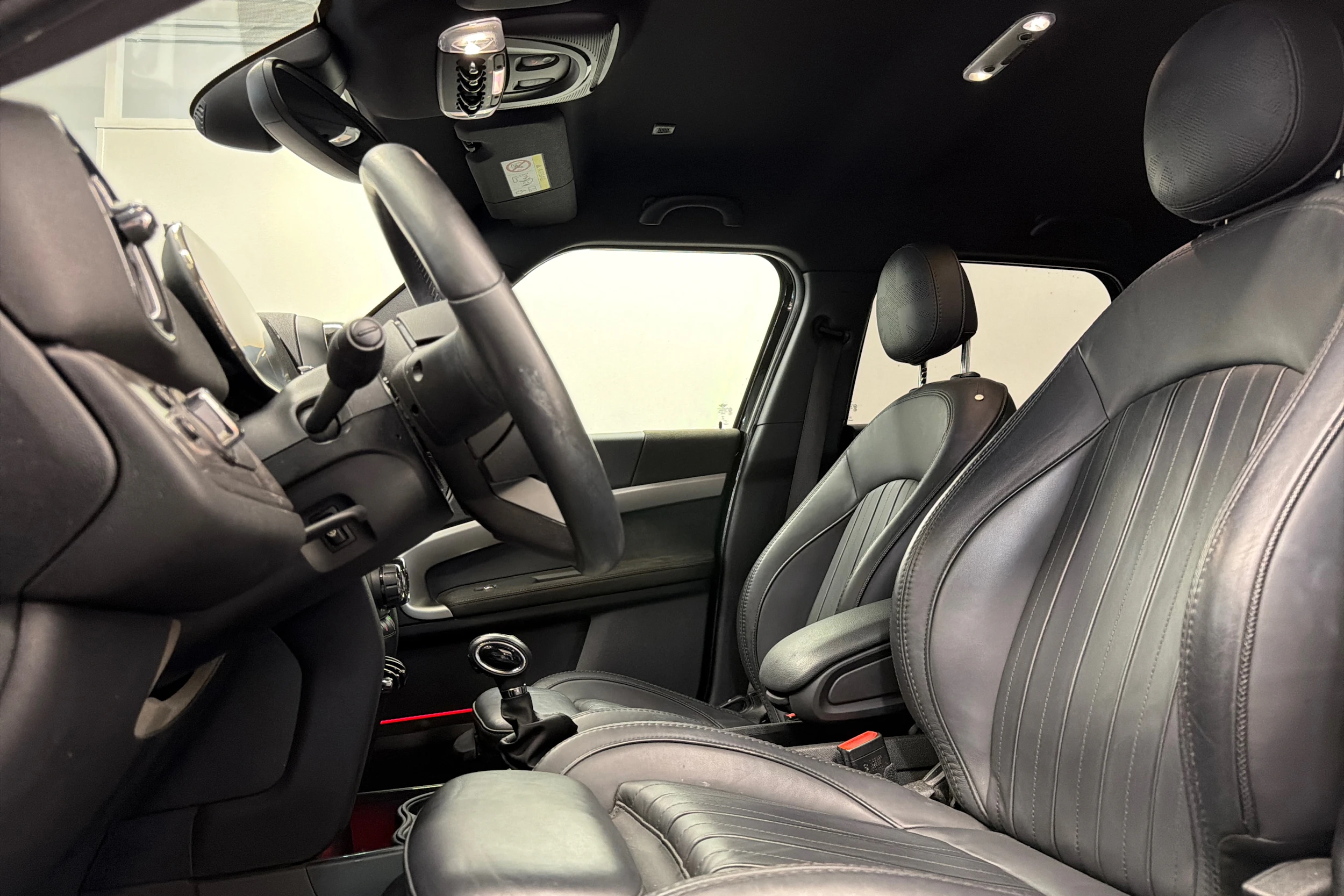 Musta Mini Countryman 2022 kuva 12.