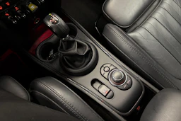 Musta Mini Countryman 2022 kuva 19.