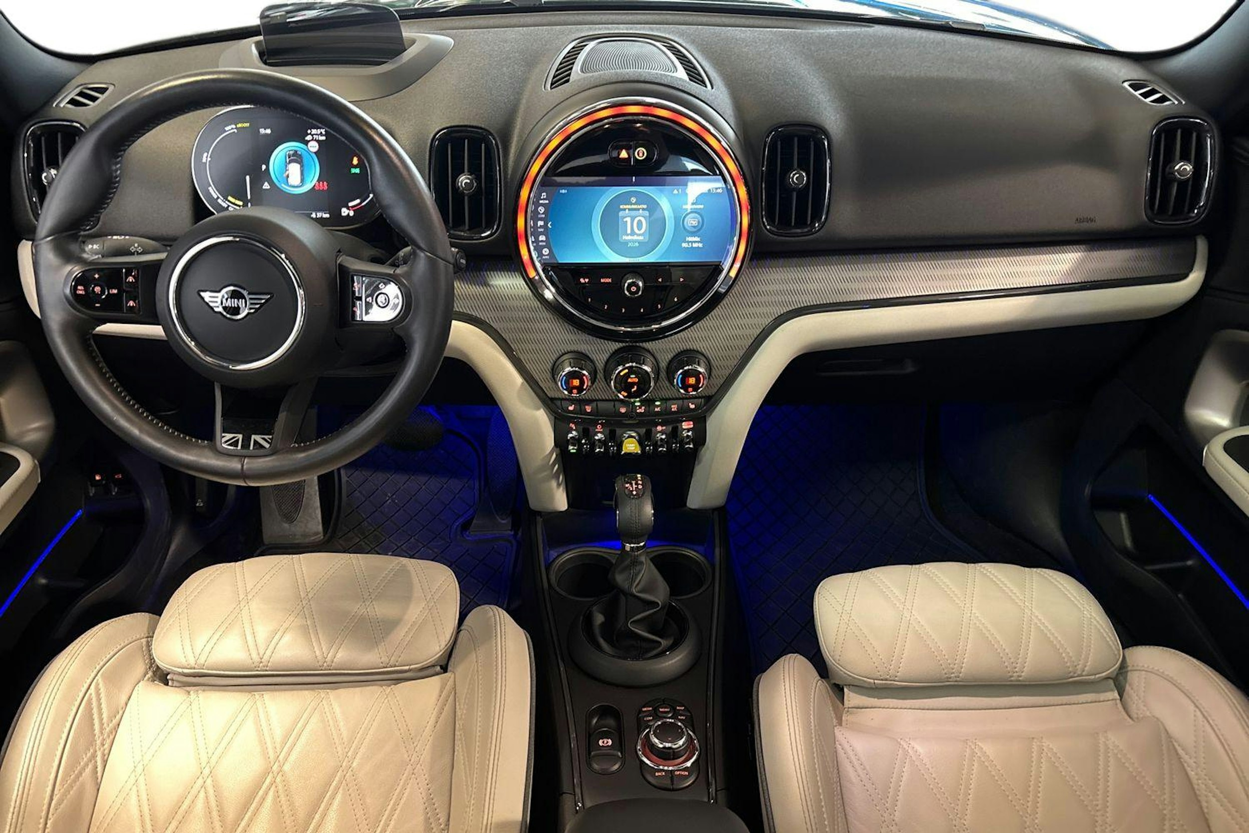 vihreä Mini Countryman 2022 kuva 7.