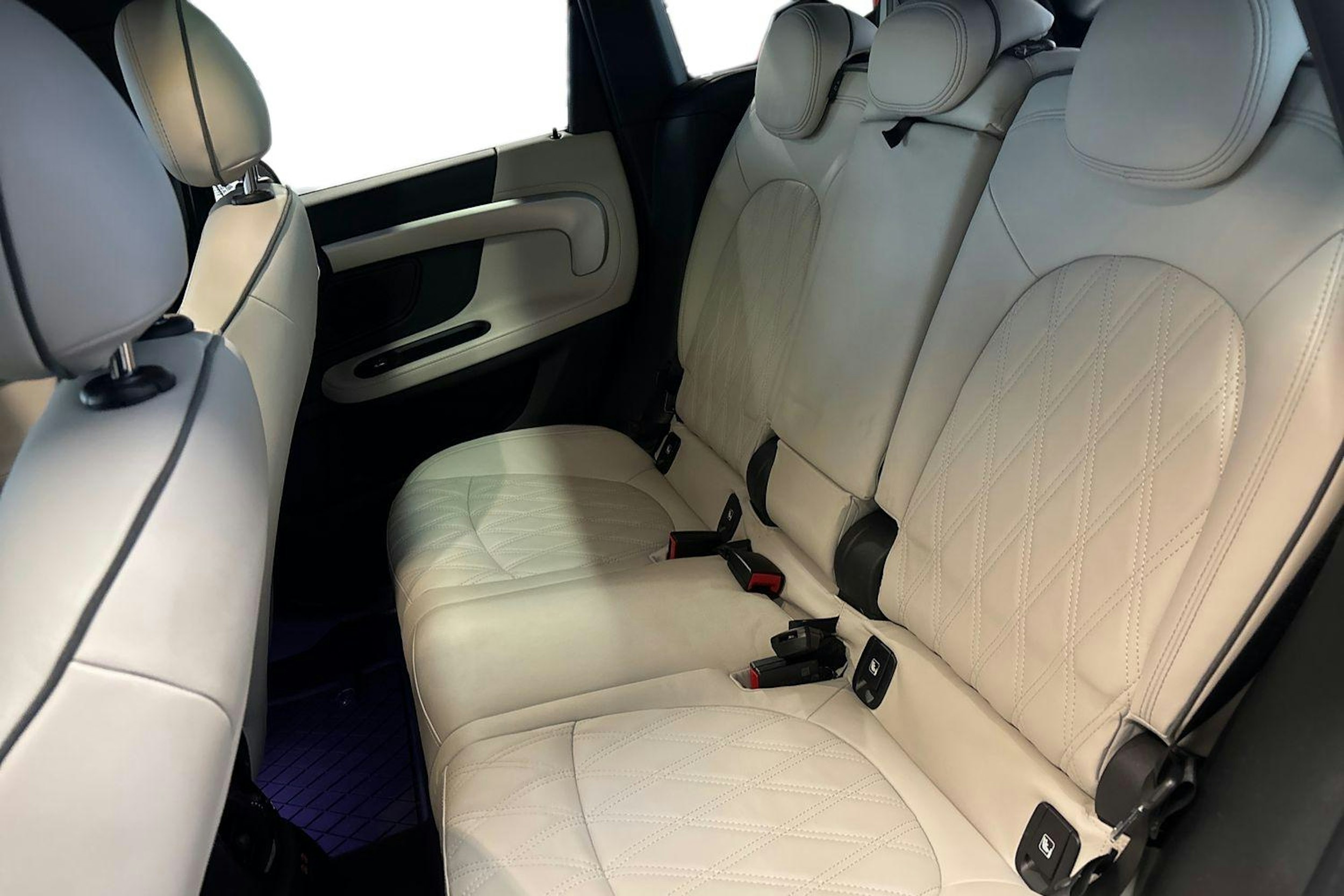 vihreä Mini Countryman 2022 kuva 8.