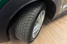 vihreä Mini Countryman 2022 kuva 10.