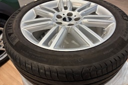 vihreä Mini Countryman 2022 kuva 13.