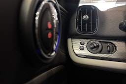 vihreä Mini Countryman 2022 kuva 18.