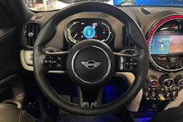 vihreä Mini Countryman 2022 kuva 19.