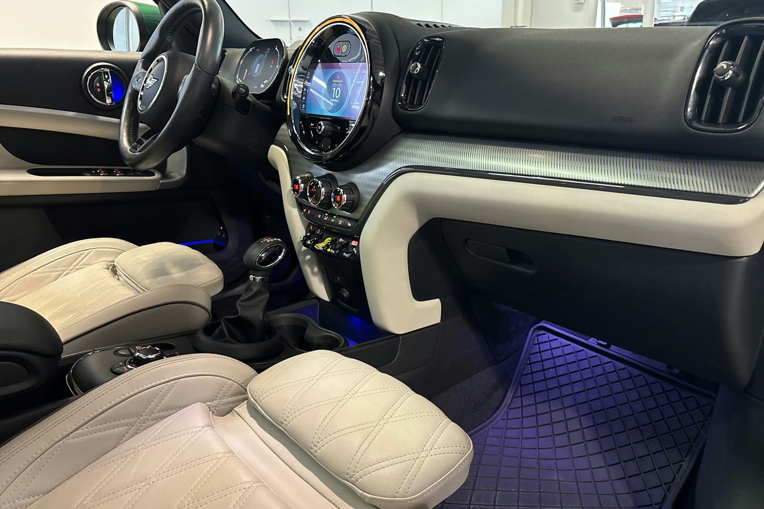 vihreä Mini Countryman 2022 kuva 26.