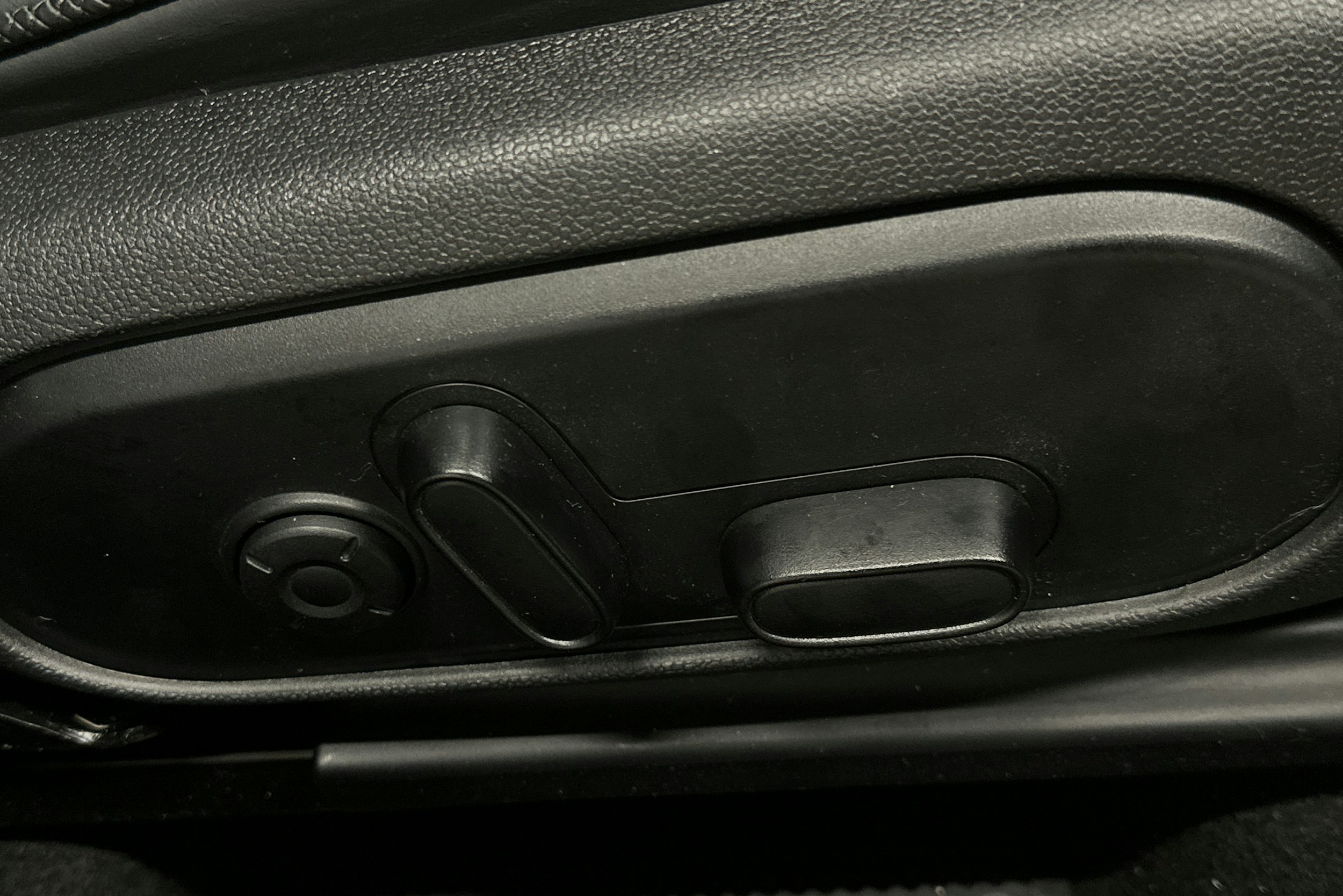 musta Mini Countryman 2022 kuva 17.