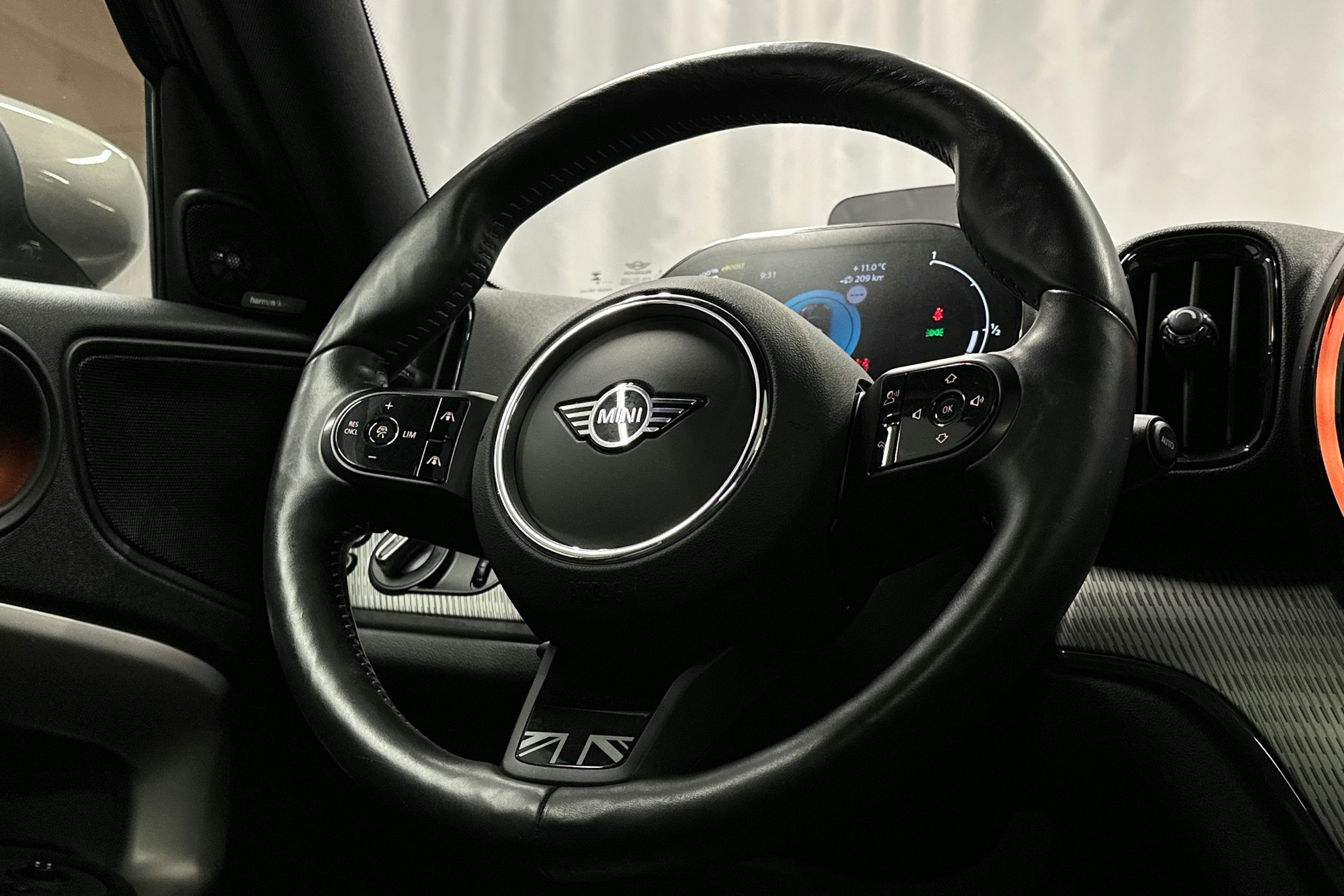 musta Mini Countryman 2022 kuva 18.