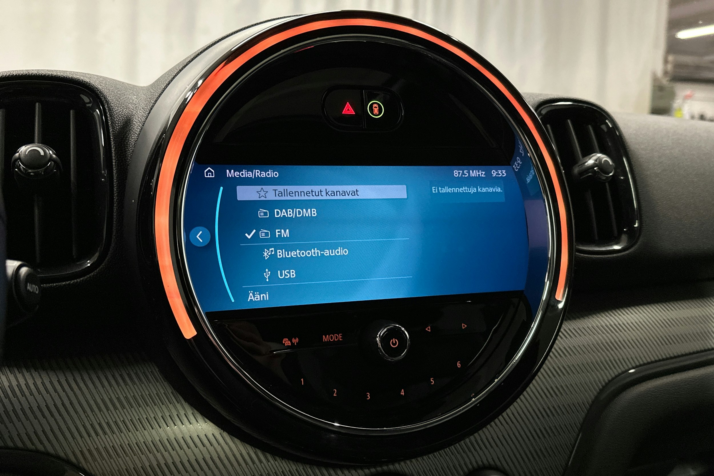 musta Mini Countryman 2022 kuva 23.