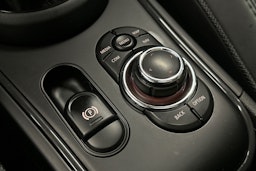 musta Mini Countryman 2022 kuva 28.