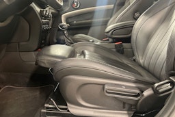 vihreä Mini Countryman 2022 kuva 15.