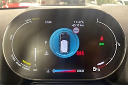 vihreä Mini Countryman 2022 kuva 16.