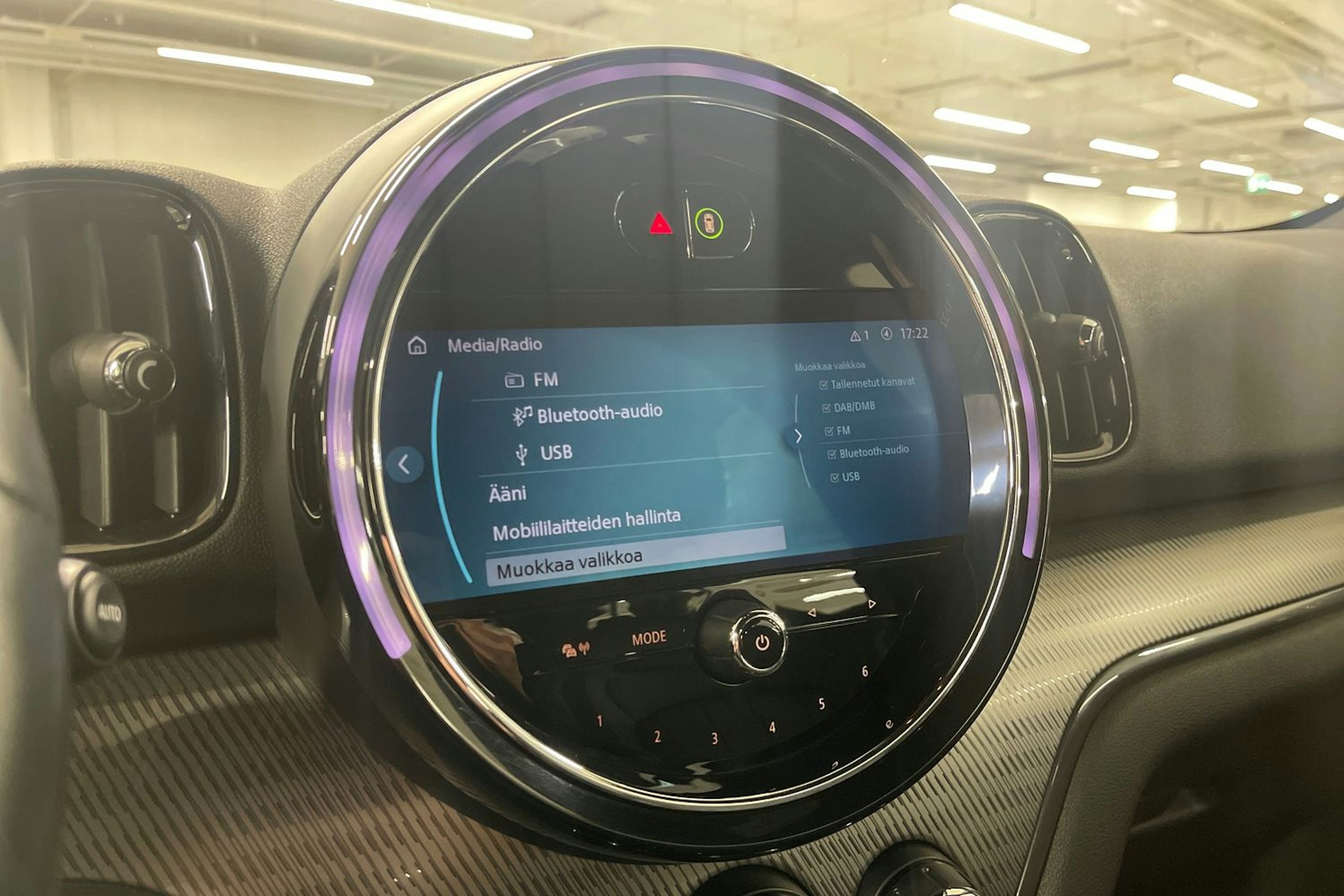 vihreä Mini Countryman 2022 kuva 22.