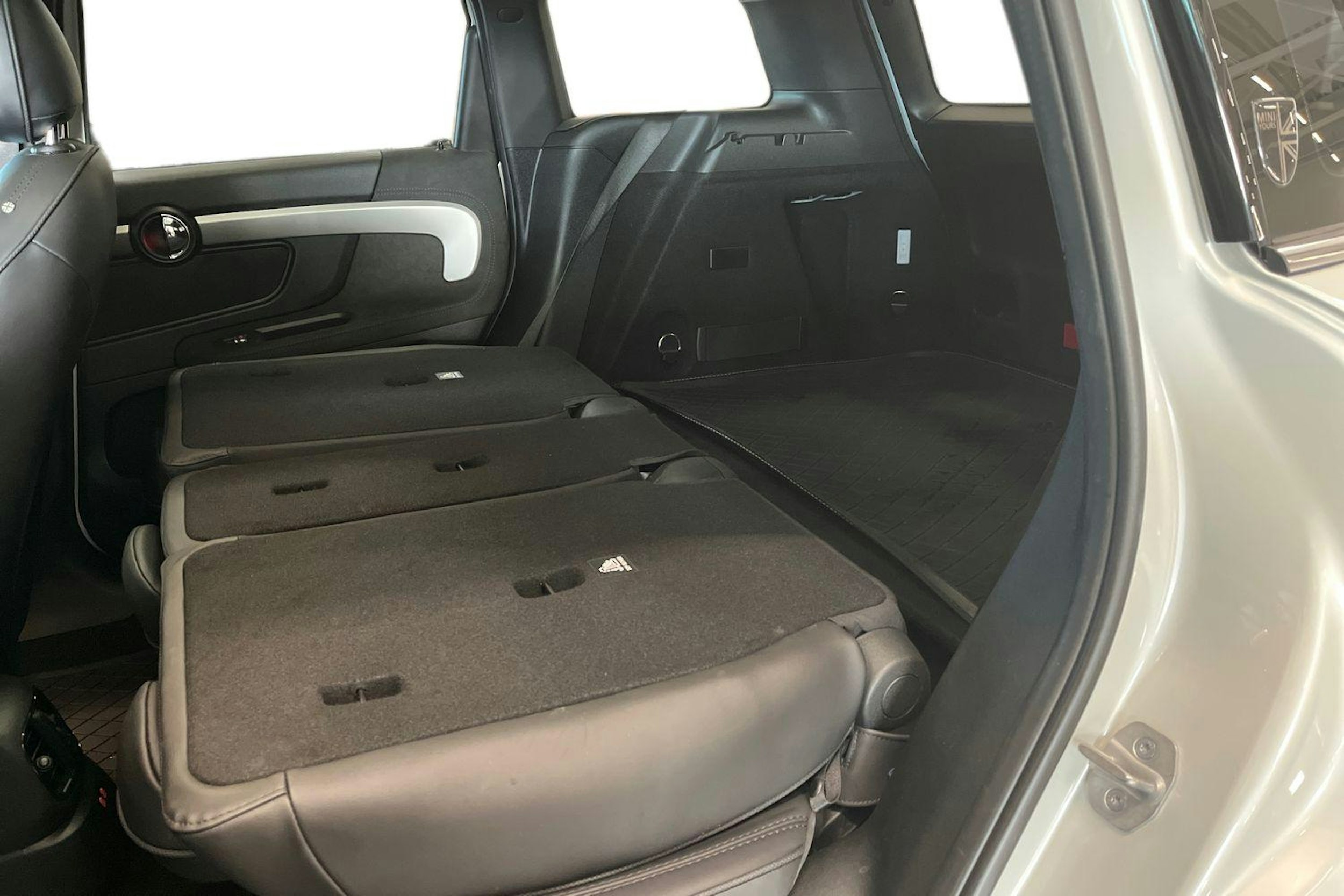 harmaa Mini Countryman 2023 kuva 10.