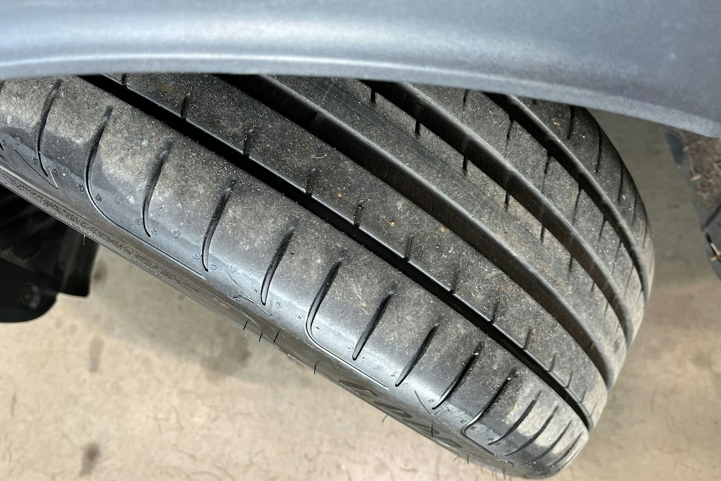 harmaa Mini Countryman 2023 kuva 13.